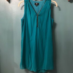 Turquoise sleeveless dress